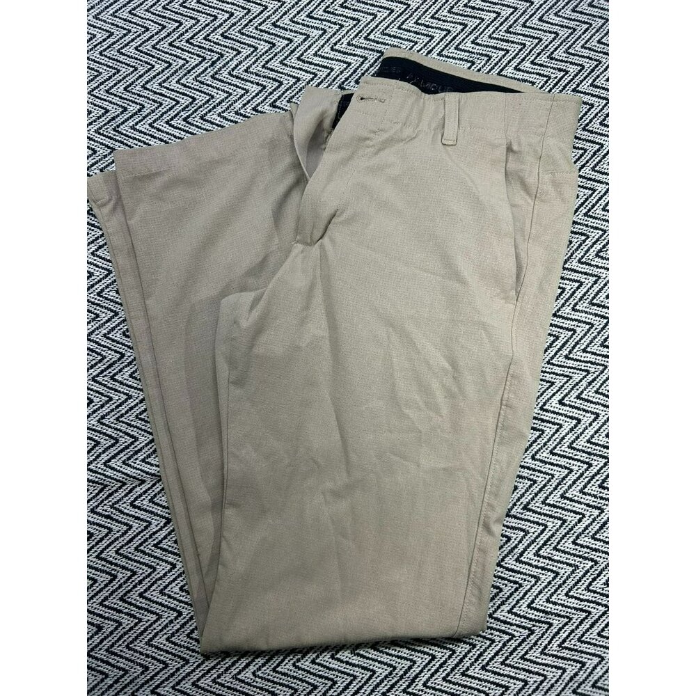 Under Armour Men's Beige Golf Pants Size 34 Stretch Waistband Breathable Fabric